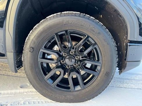 Used 2024 GMC Sierra 1500 Elevation image 9