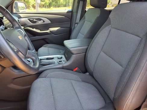 Used 2023 Chevrolet Traverse LT w/ LPO, Floor Liner Package AWD/4WD image 3