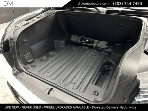 Used 2024 Chevrolet Silverado EV W/T AWD/4WD image 46