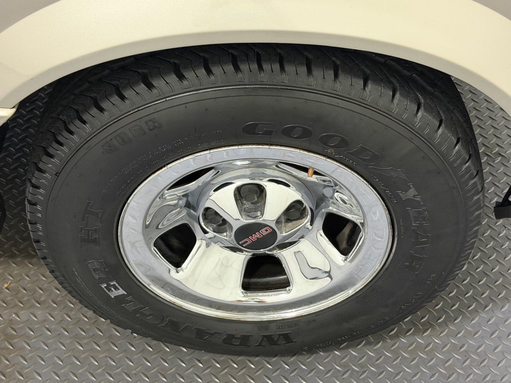 Used 2001 GMC Safari Passenger RWD image 19
