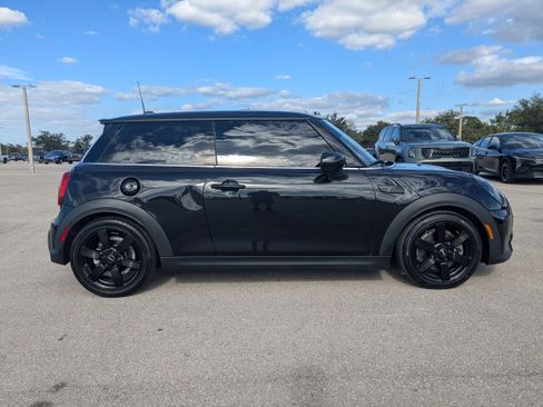 Used 2024 MINI Cooper S image 4