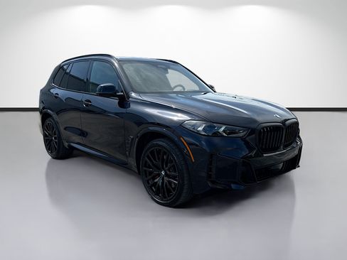 New 2026 BMW X5 xDrive40i w/ M Sport Package AWD/4WD image 1