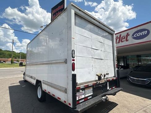 Used 2016 GMC Savana 3500 Extended image 7