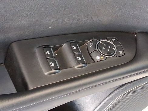 Used 2023 Lincoln Nautilus Standard w/ Premium Package image 19