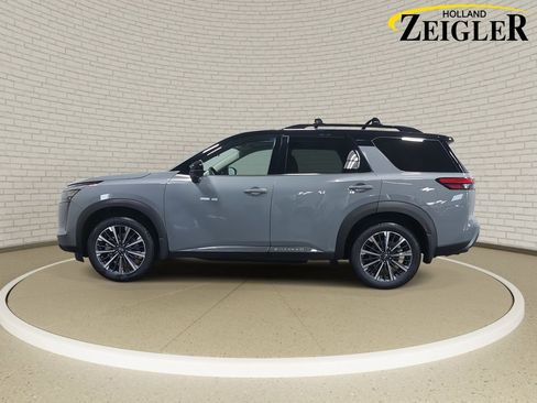 New 2026 Nissan Pathfinder Platinum image 8