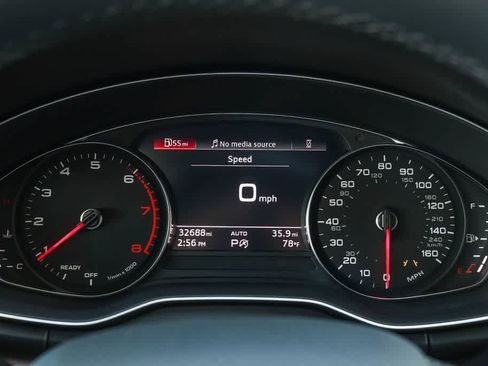 Used 2022 Audi Q5 2.0T Premium w/ Convenience Package image 24