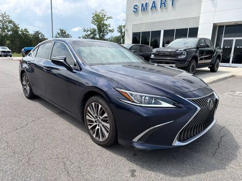 Used 2019 Lexus ES 350 w/ Premium Package FWD image 2