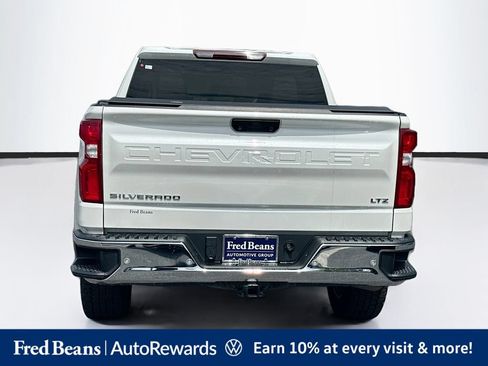 Used 2022 Chevrolet Silverado 1500 LTZ AWD/4WD image 7