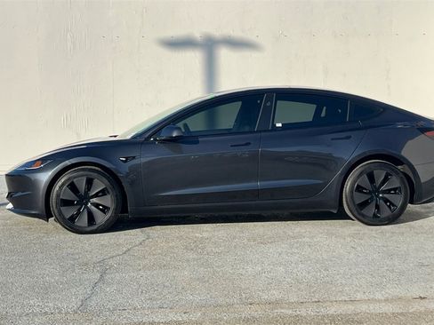 Used 2025 Tesla Model 3 Long Range image 7