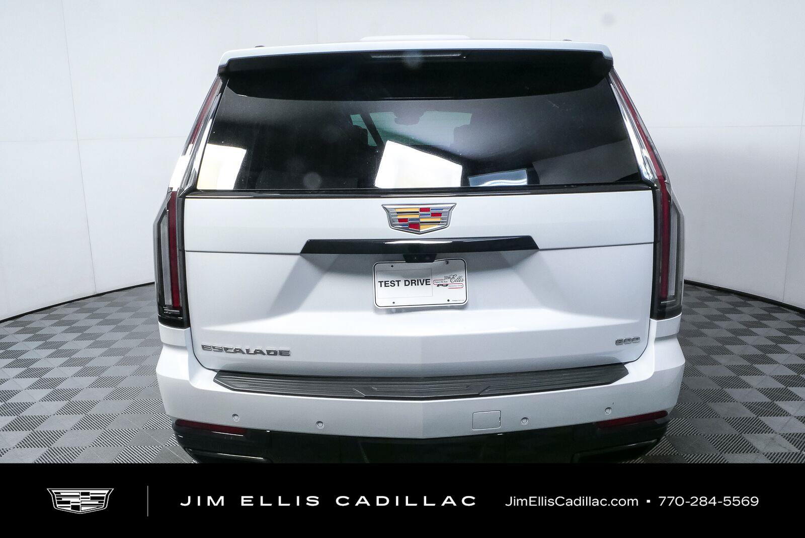 Used 2026 Cadillac Escalade ESV Sport w/ Touring Package AWD/4WD image 31