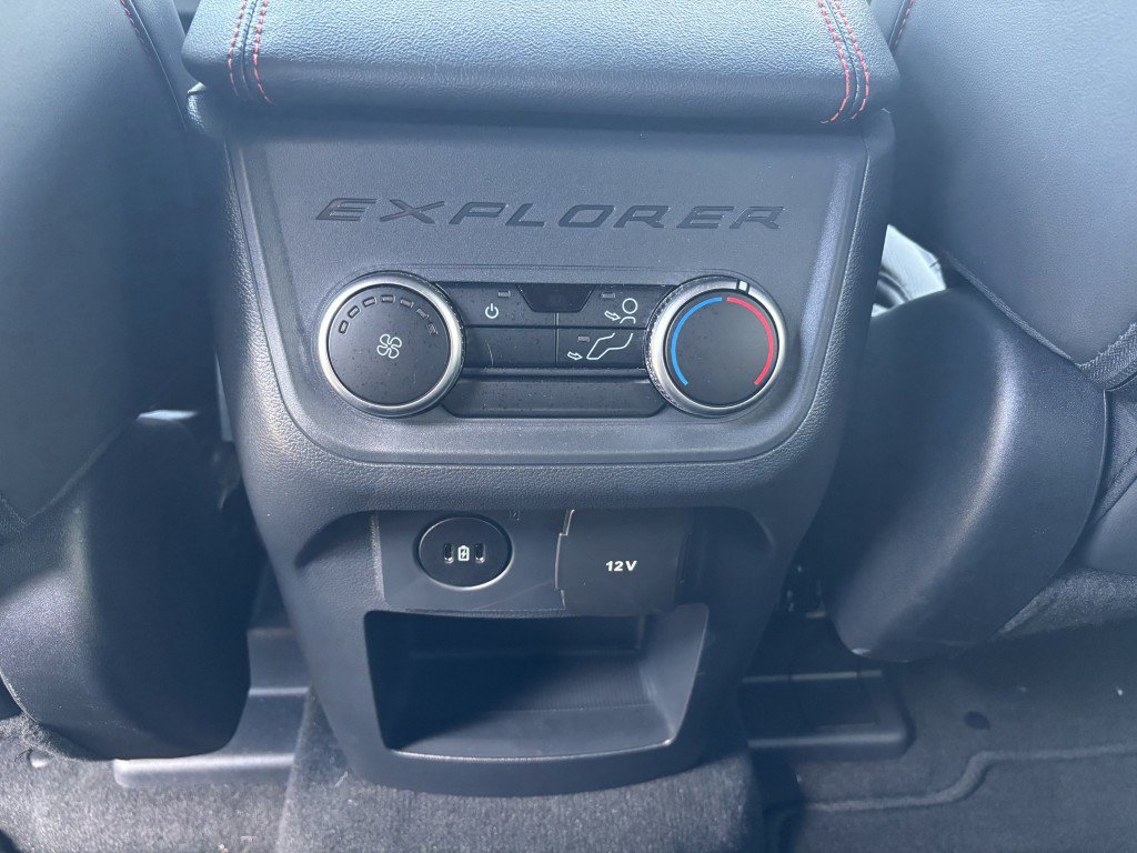 New 2026 Ford Explorer ST-Line w/ ST-Line Street Pack AWD/4WD image 18