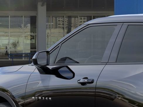 New 2026 Chevrolet Blazer LT FWD image 12