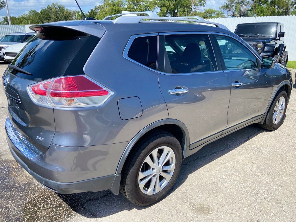 Used 2016 Nissan Rogue SV FWD image 5