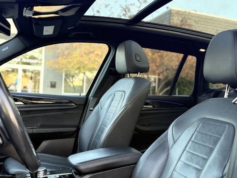Used 2019 BMW X3 xDrive30i w/ Premium Package image 16
