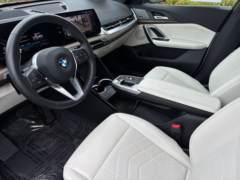 Used 2026 BMW X1 xDrive28i AWD/4WD image 10