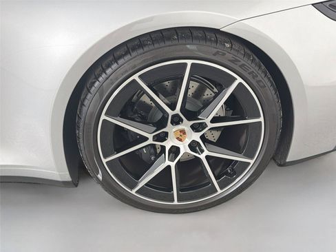 Used 2026 Porsche 911 Carrera T RWD image 12