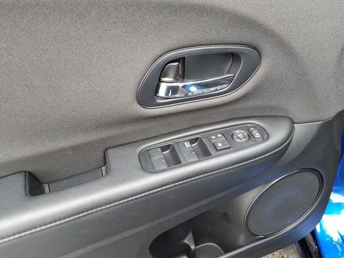 Used 2020 Honda HR-V Sport image 12