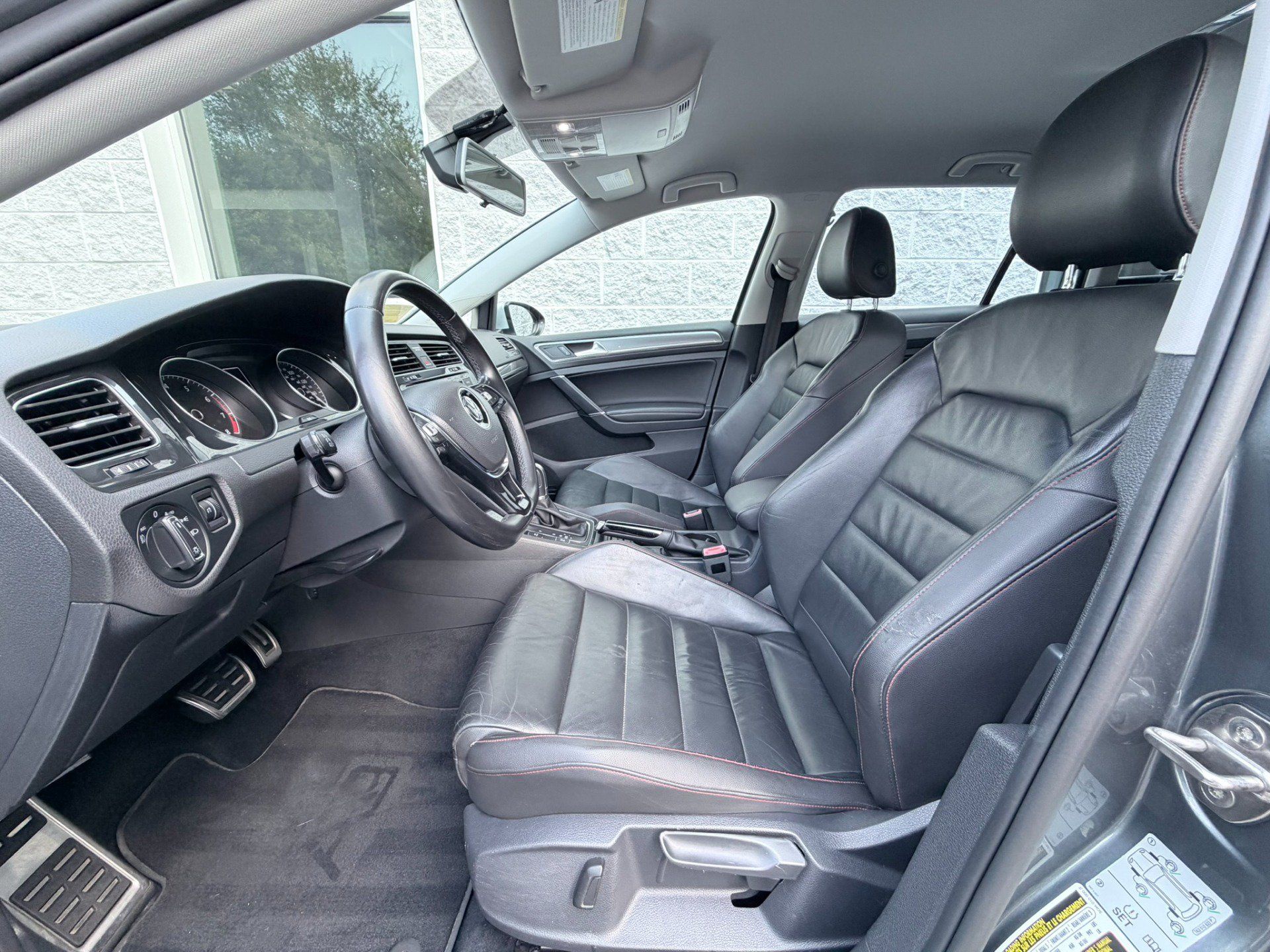 Used 2018 Volkswagen Golf Alltrack S AWD/4WD image 7