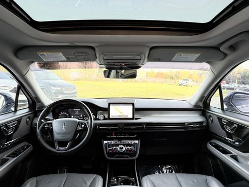 Used 2020 Lincoln Corsair Reserve AWD/4WD image 32