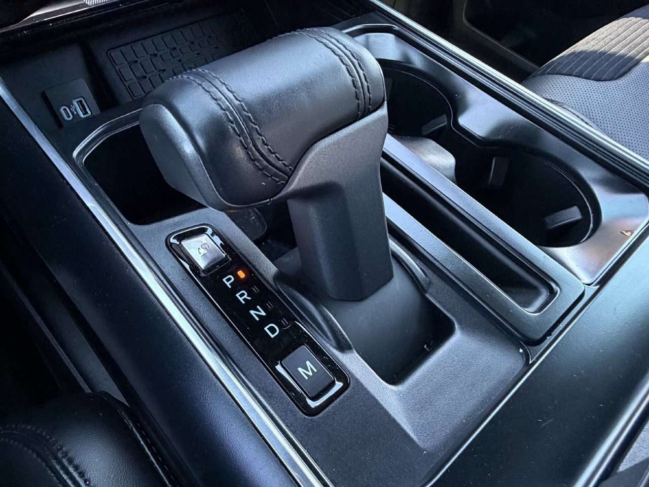 Used 2023 Ford F150 Raptor w/ Raptor 37 Performance Package AWD/4WD image 18