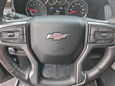 Used 2021 Chevrolet Suburban LT image 11