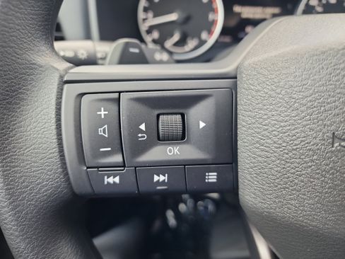 New 2026 Nissan Rogue S image 18