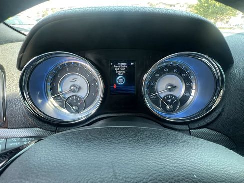 Used 2014 Chrysler 300 S AWD/4WD image 29