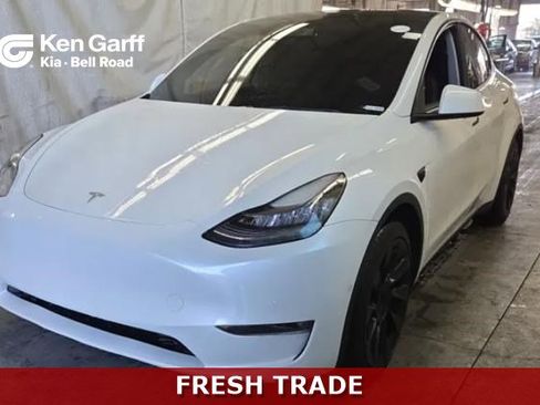 Used 2021 Tesla Model Y Long Range AWD/4WD image 1