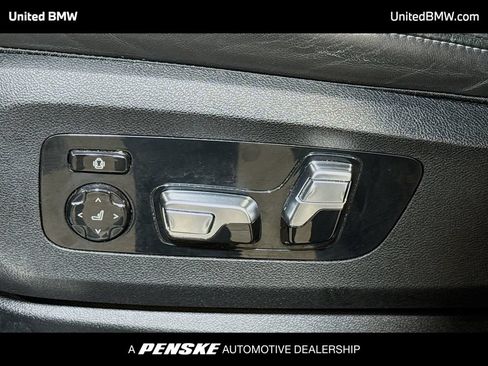 Used 2023 BMW X6 xDrive40i w/ M Sport Package AWD/4WD image 4