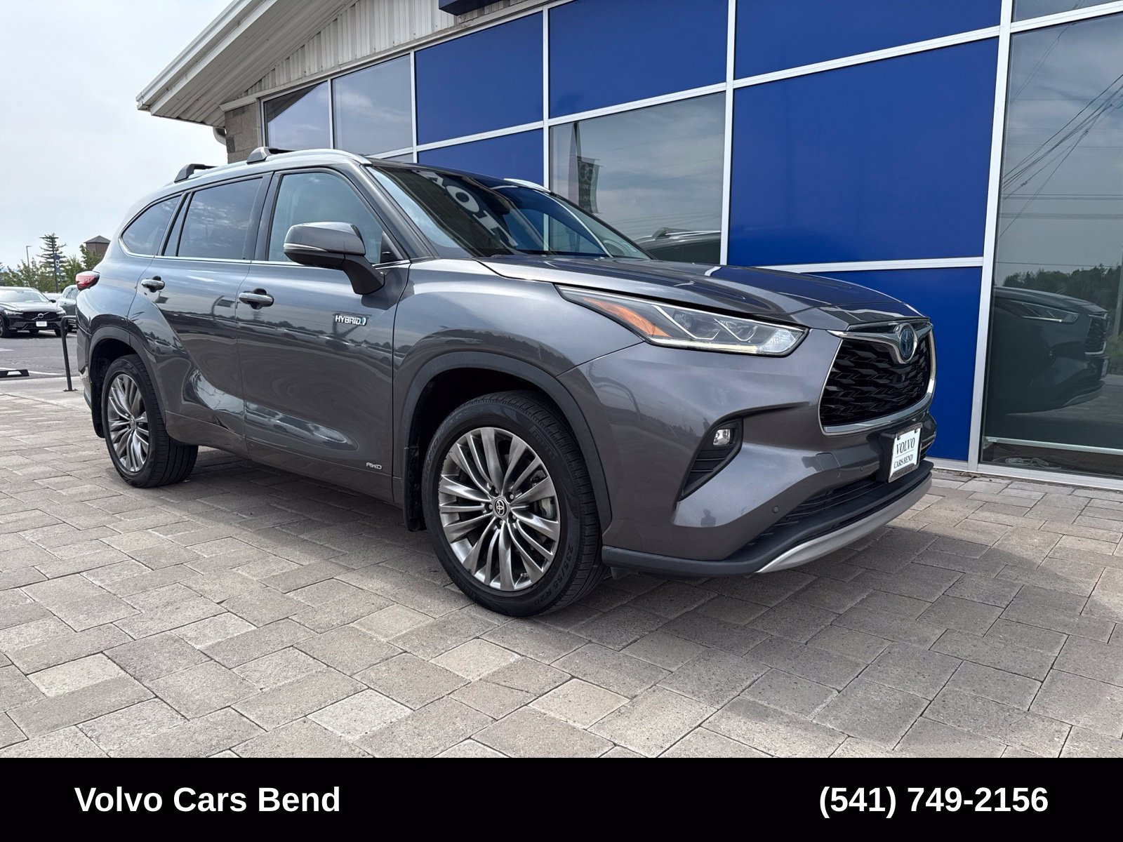 Used 2020 Toyota Highlander Platinum AWD/4WD image 2