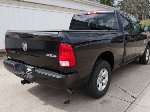 Used 2017 RAM 1500 Express AWD/4WD image 7