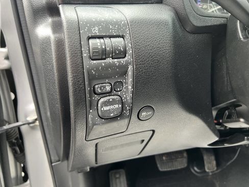 Used 2011 Subaru Forester 2.5X Premium w/ All-Weather Pkg image 17