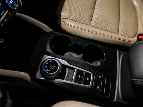 Used 2021 Ford Escape SEL image 21