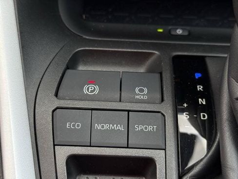 Used 2023 Toyota RAV4 XLE Premium FWD image 21