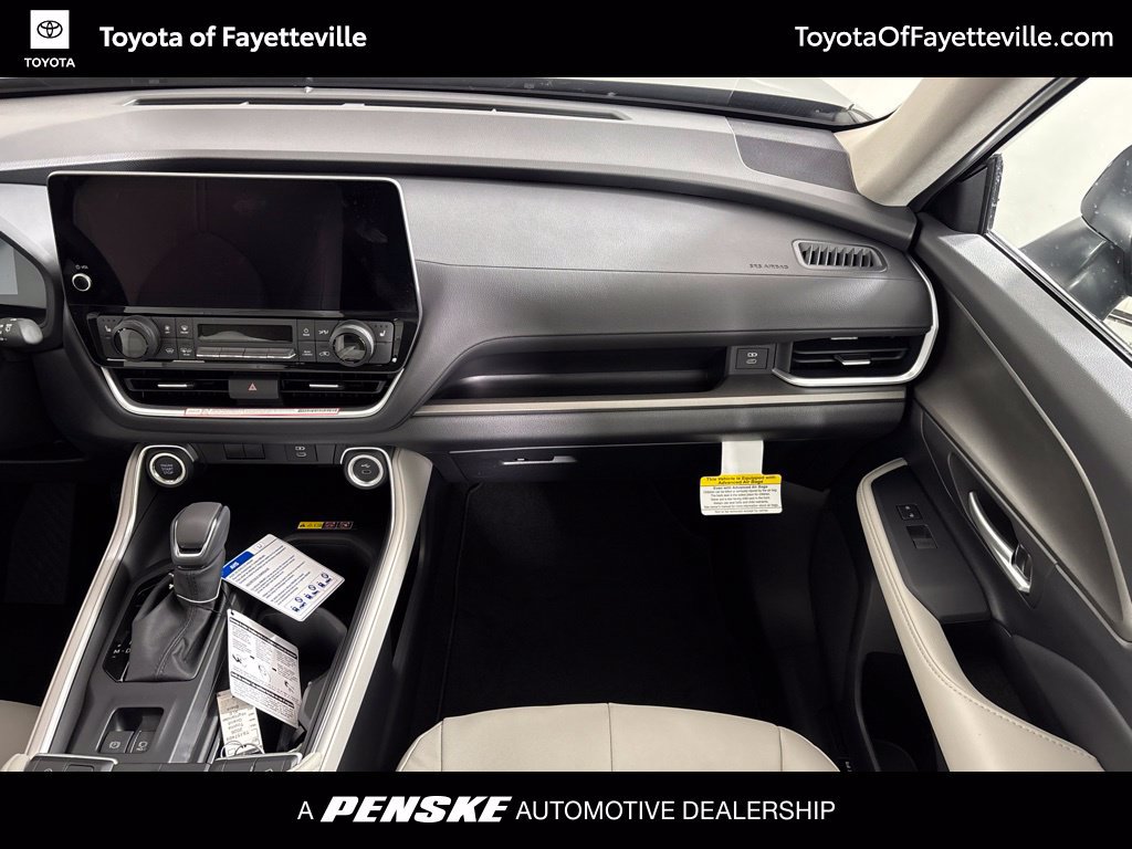 New 2026 Toyota Grand Highlander AWD image 25