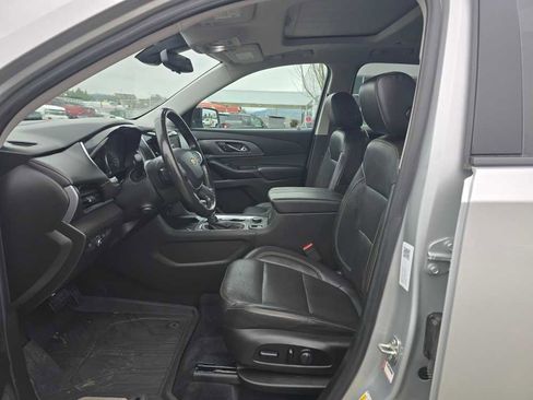 Used 2021 Chevrolet Traverse Premier w/ Redline Edition image 9