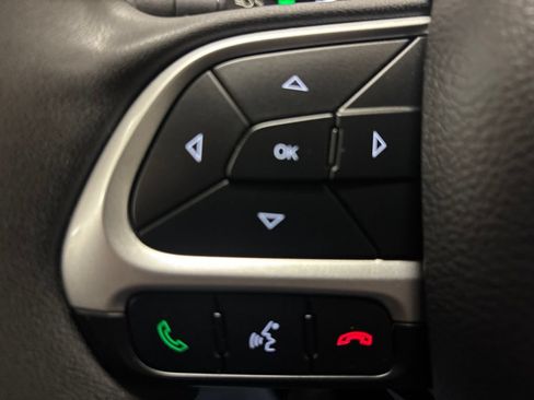 Used 2021 Jeep Compass Latitude AWD/4WD image 18
