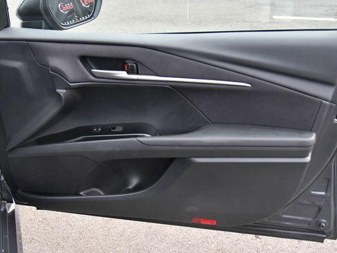 Used 2025 Toyota Camry LE image 40