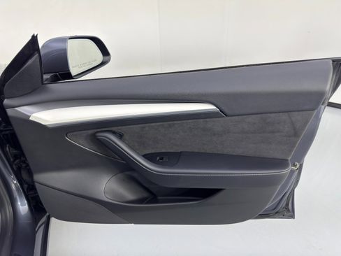 Used 2022 Tesla Model 3 Long Range image 45