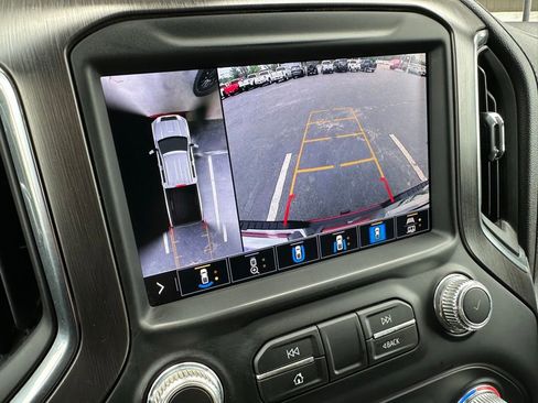 Used 2022 GMC Sierra 2500 AT4 w/ AT4 Preferred Package AWD/4WD image 25