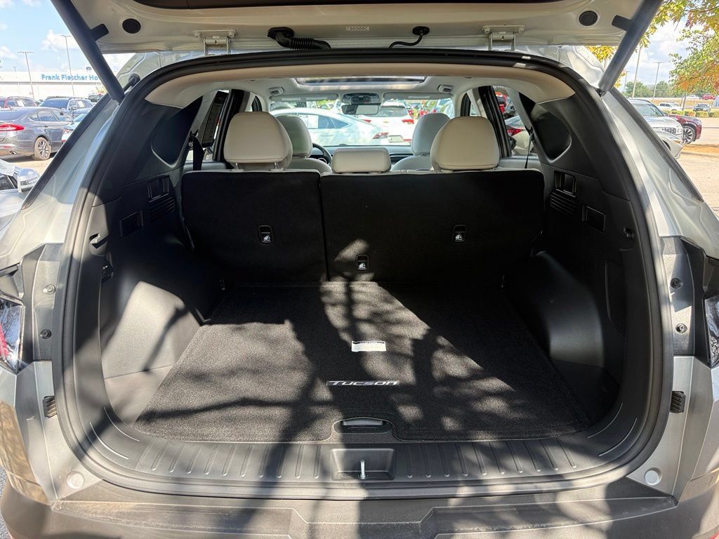 Used 2024 Hyundai Tucson Limited AWD/4WD image 38