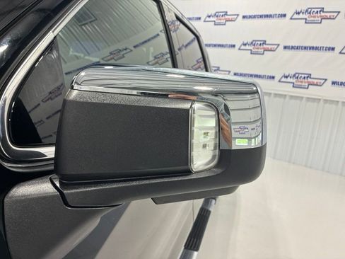 Used 2025 GMC Sierra 1500 SLT w/ SLT Premium Plus Package AWD/4WD image 20