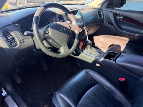 Used 2017 INFINITI QX50 AWD w/ Premium Plus Package image 6