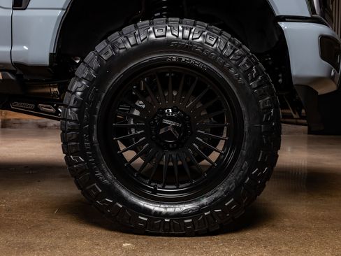 Used 2026 Ford F250 Platinum image 12