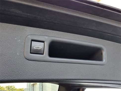 Certified 2023 Toyota Highlander XSE image 15