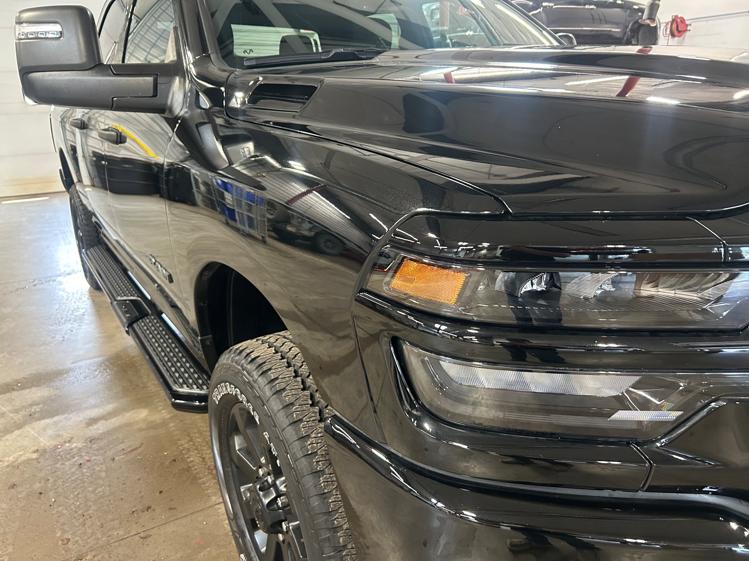 Used 2025 RAM 2500 Big Horn AWD/4WD image 3
