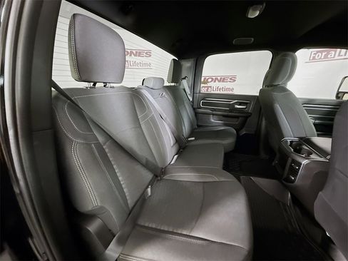 Used 2025 RAM 2500 Big Horn image 34