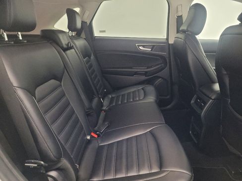 Used 2024 Ford Edge SEL image 19