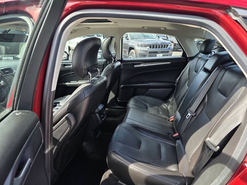 Used 2014 Ford Fusion Titanium FWD image 18