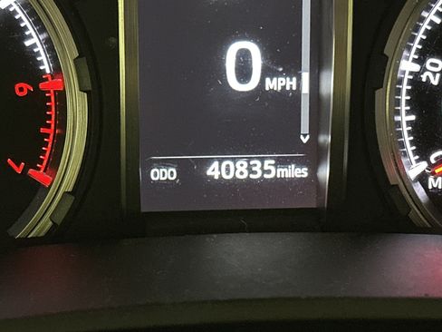 Used 2021 Toyota 4Runner Limited image 22